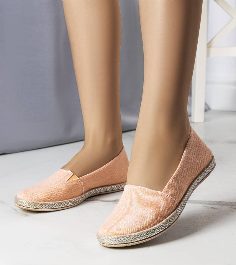 Espadrilky v jemnej farbe
